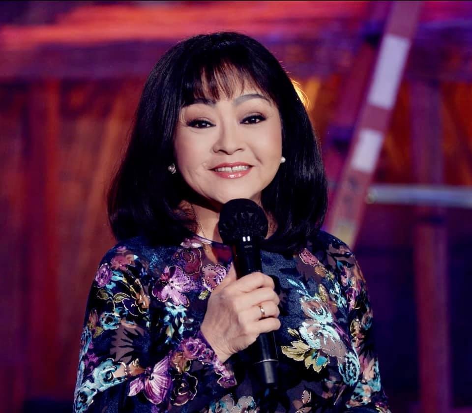 Ca sĩ Hương Lan