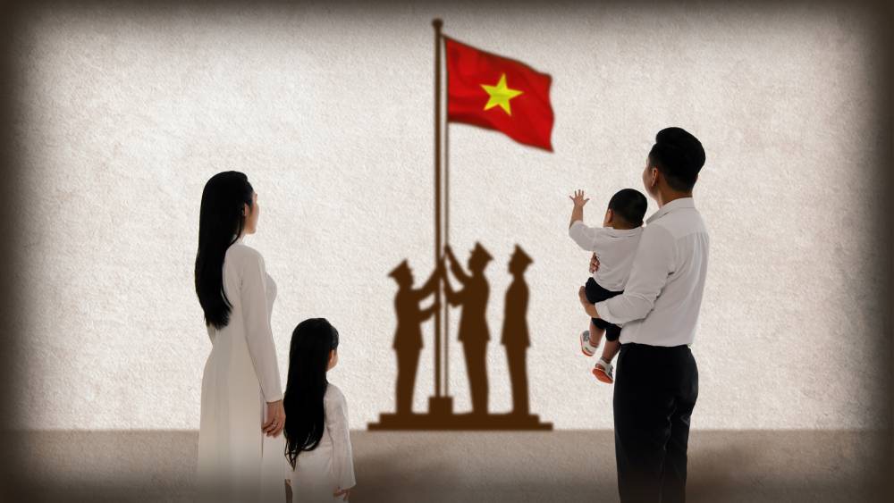Tình yêu nước bắt đầu từ những khoảnh khắc bình dị