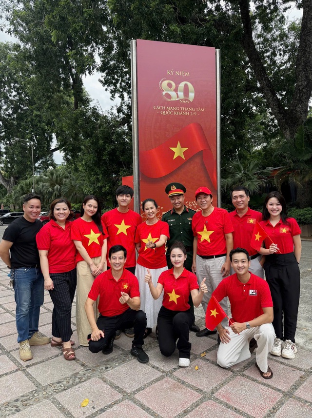 Nghệ sĩ bày tỏ lòng tự hào khi tham gia sự kiện
