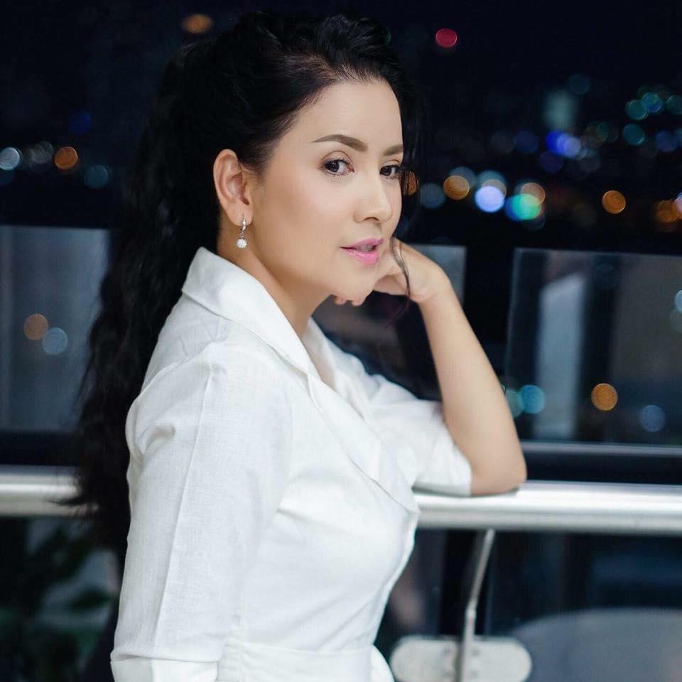 Nghệ sĩ Ngọc Trinh nhập viện trong tình trạng nguy kịch