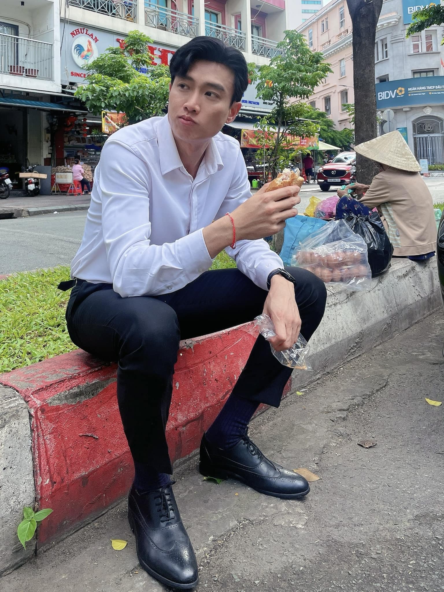 Quốc Trường trên sân khấu cuộc thi