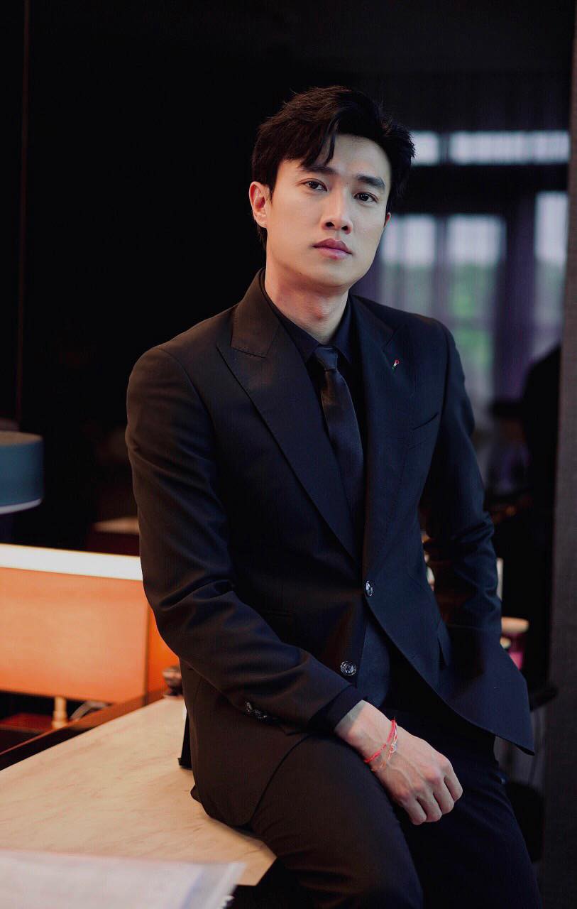 Nam diễn viên Quốc Trường nhận giải thưởng