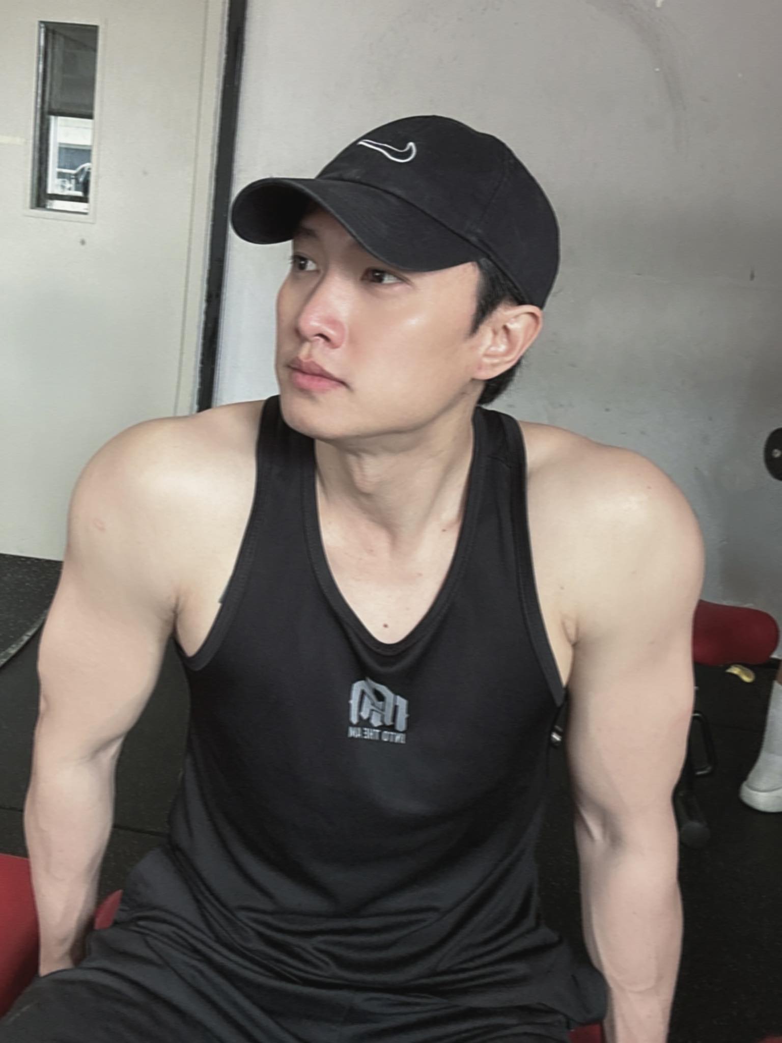 Nam nghệ sĩ thường bị ghép đôi với nhiều nữ đồng nghiệp