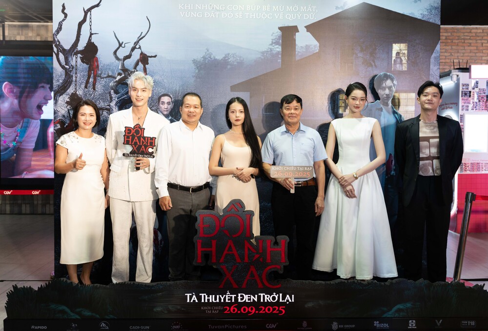 Êkíp làm phim vừa có buổi show case tại TPHCM