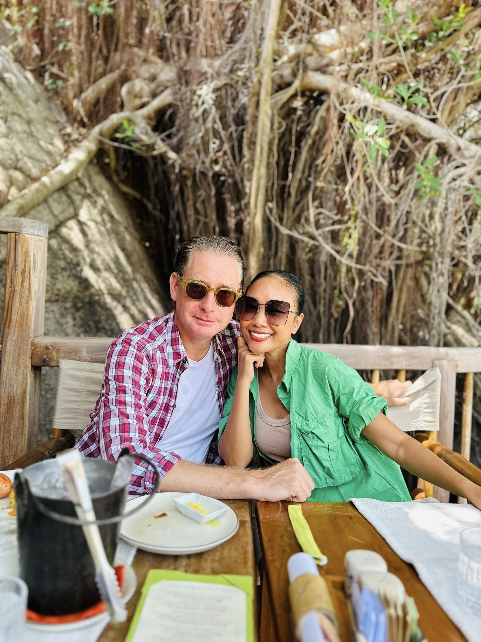 Đoan Trang và chồng Tây.