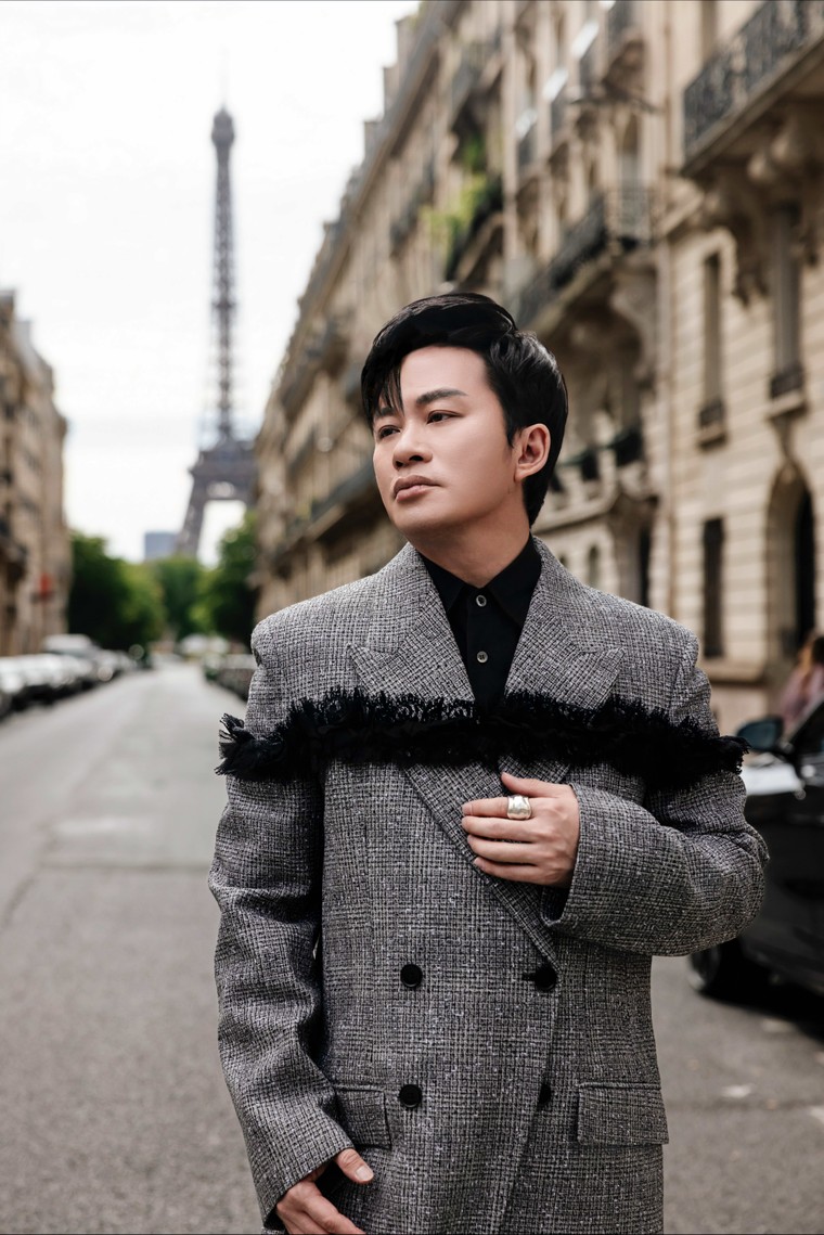 Tùng Dương với phong cách avant-garde