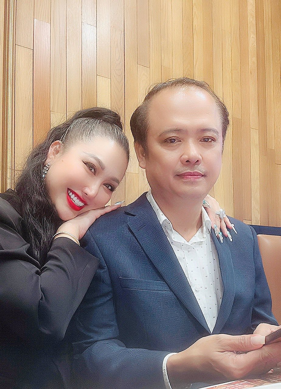 Nữ nghệ sĩ được bạn trai chiều chuộng