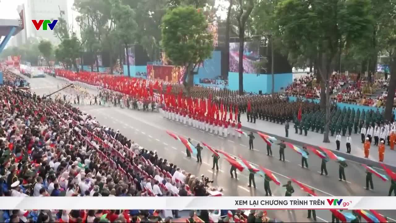 Hình ảnh Phương Mỹ Chi và Double2T tại Đại lễ 30/4