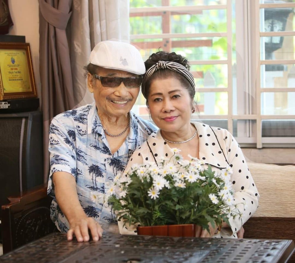 NSND Trần Hiếu cùng bà Minh Ngà