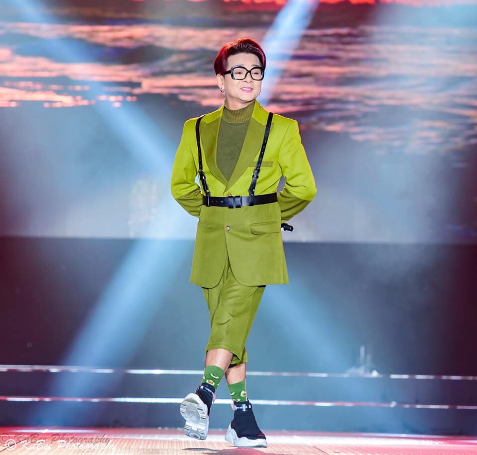 Vũ Hà kiếm được tổng cộng 12 triệu mỗi đêm ở thời điểm đó, tương đương 3 cây vàng Số tiền cát-xê của Vũ Hà