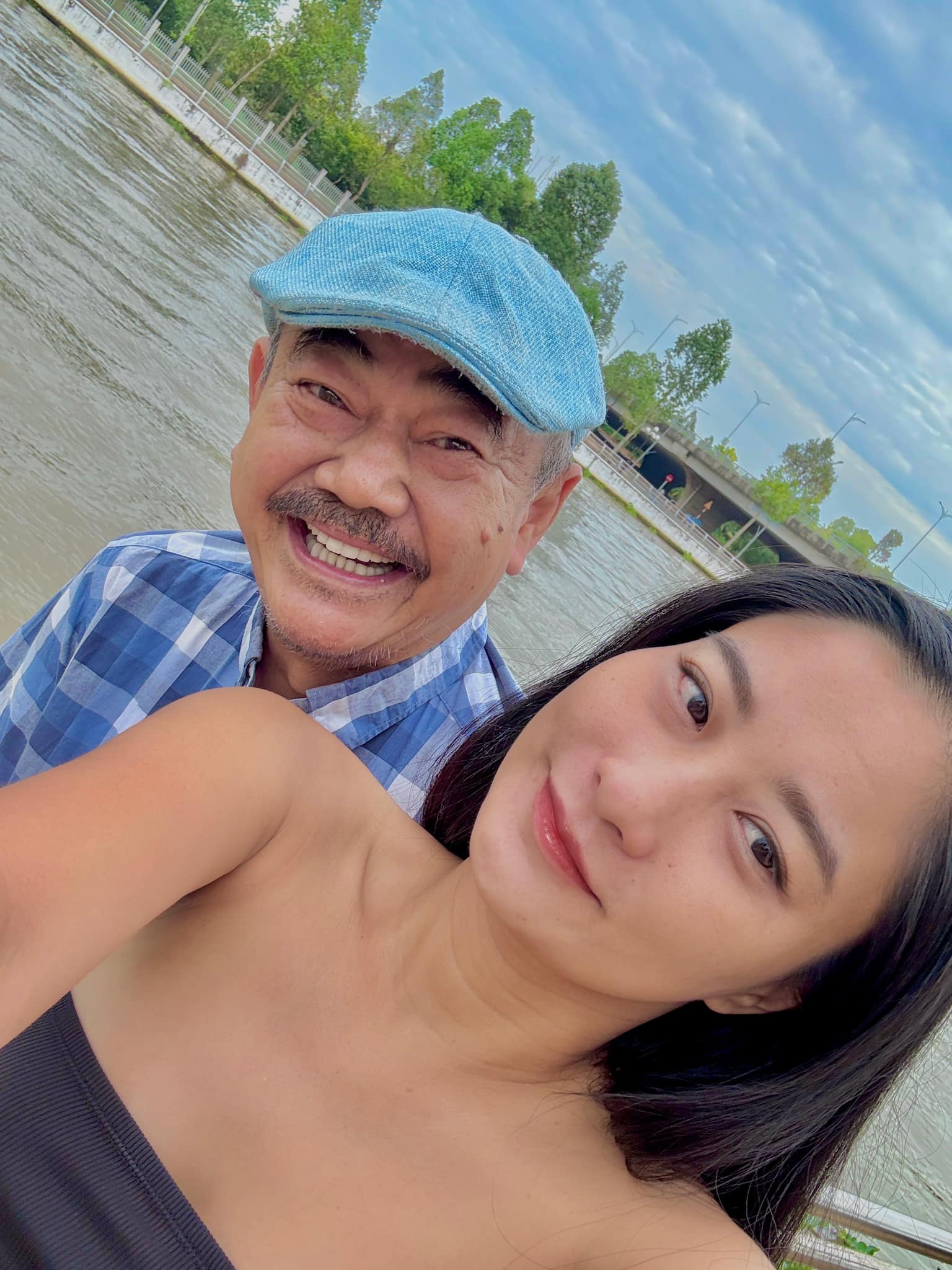 NSND Việt Anh cùng vợ kém 36 tuổi