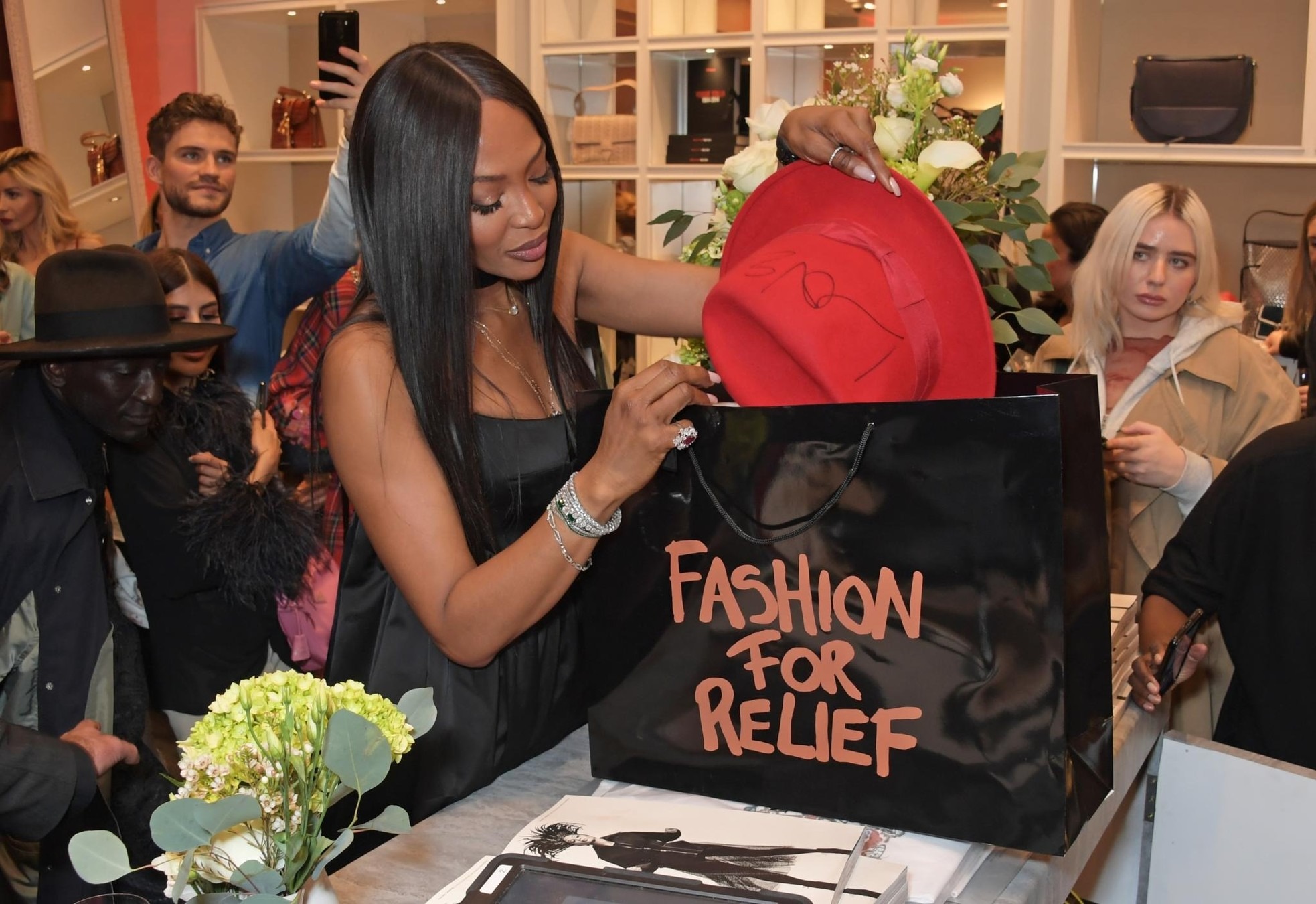 Naomi Campbell và số tiền biển thủ từ thiện