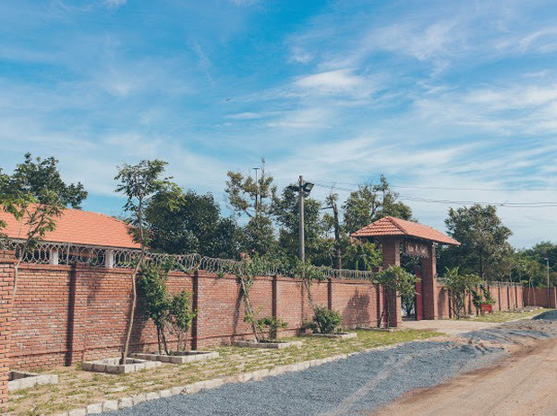 Biệt phủ rộng lớn dành tặng mẹ