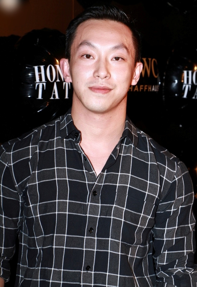 Hình ảnh trước và sau phẫu thuật của Trần Bách Hy Sao nam trải qua nhiều ca thẩm mỹ để lấy lại diện mạo