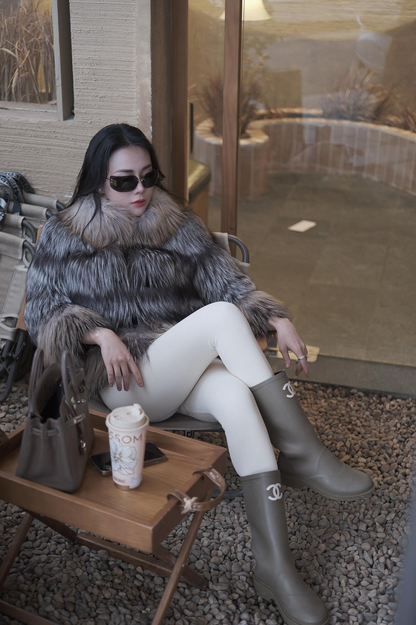 Cuộc sống sang chảnh của Phương Oanh