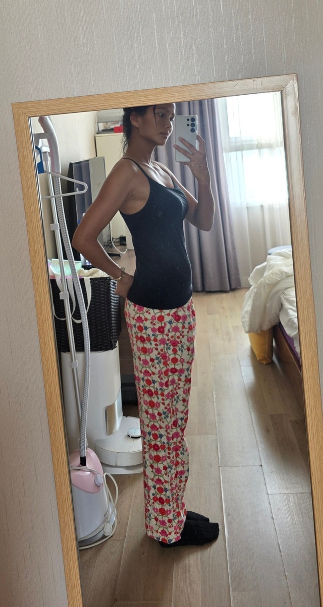 Hoa hậu H'Hen Niê sau khi bị biến dạng mặt - Ảnh 5. Nhanh chóng lấy lại sắc vóc sau sinh