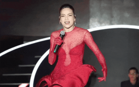 Vì Hồ Ngọc Hà, khán giả phải tìm đến Lệ Quyên để 'chữa lành'- Ảnh 1. Hồ Ngọc Hà hát oét nốt gây sốt