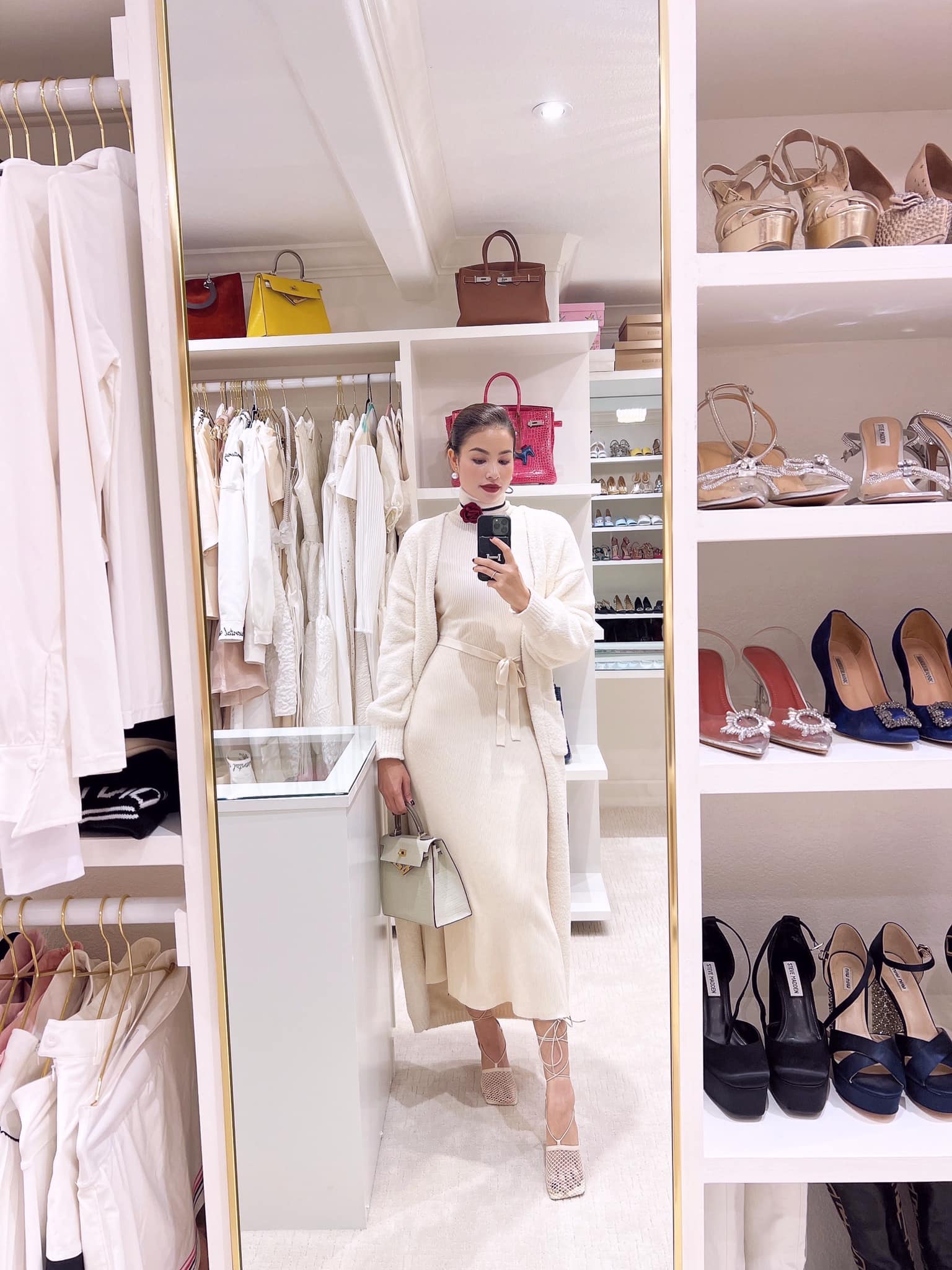 Hoa hậu Việt lấy chồng 6 năm chưa công khai danh tính, tuổi 34 làm chủ tiệm hoa, ở biệt thự 7 phòng- Ảnh 6. Biệt thự của Phạm Hương tại Los Angeles