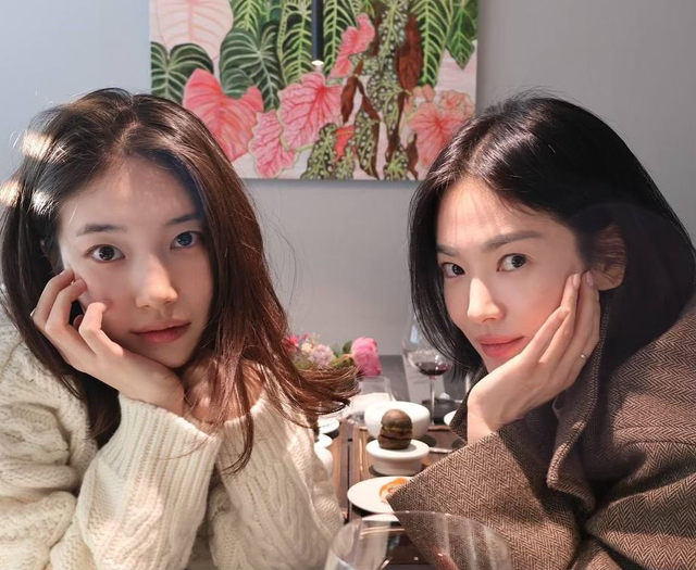 Song Hye Kyo và Suzy gấp đôi visual