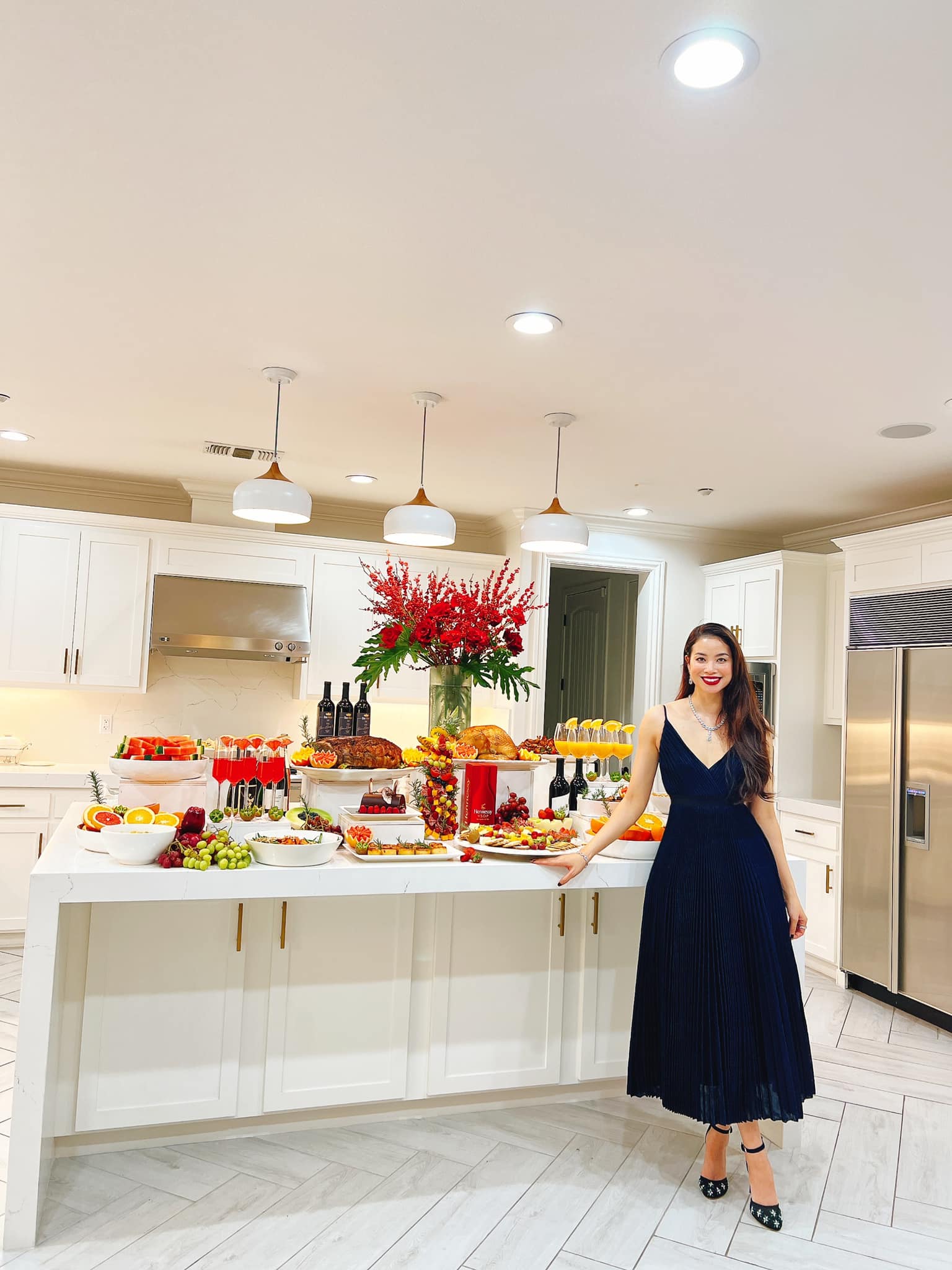 Hoa hậu Việt lấy chồng 6 năm chưa công khai danh tính, tuổi 34 làm chủ tiệm hoa, ở biệt thự 7 phòng- Ảnh 14. Phạm Hương chăm sóc sức khỏe và sắc đẹp