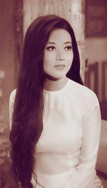 Chân dung Thanh Nga được phong Nghệ sĩ Ưu tú