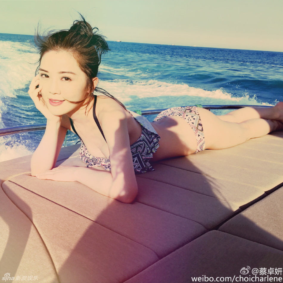 Hy vọng về hạnh phúc mới của Thái Trác Nghiên cùng bạn trai PT. Thái Trác Nghiên bên bạn trai mới