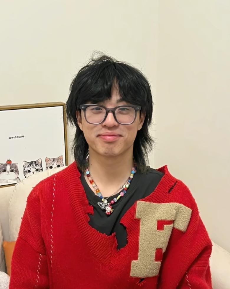 Rapper J. vẫn còn sống sau vụ tai nạn giao thông Rapper J. sống sót sau vụ tai nạn