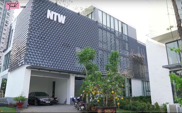 Biệt thự 800m2 của Ngọc Trinh Biệt thự rộng lớn của Ngọc Trinh