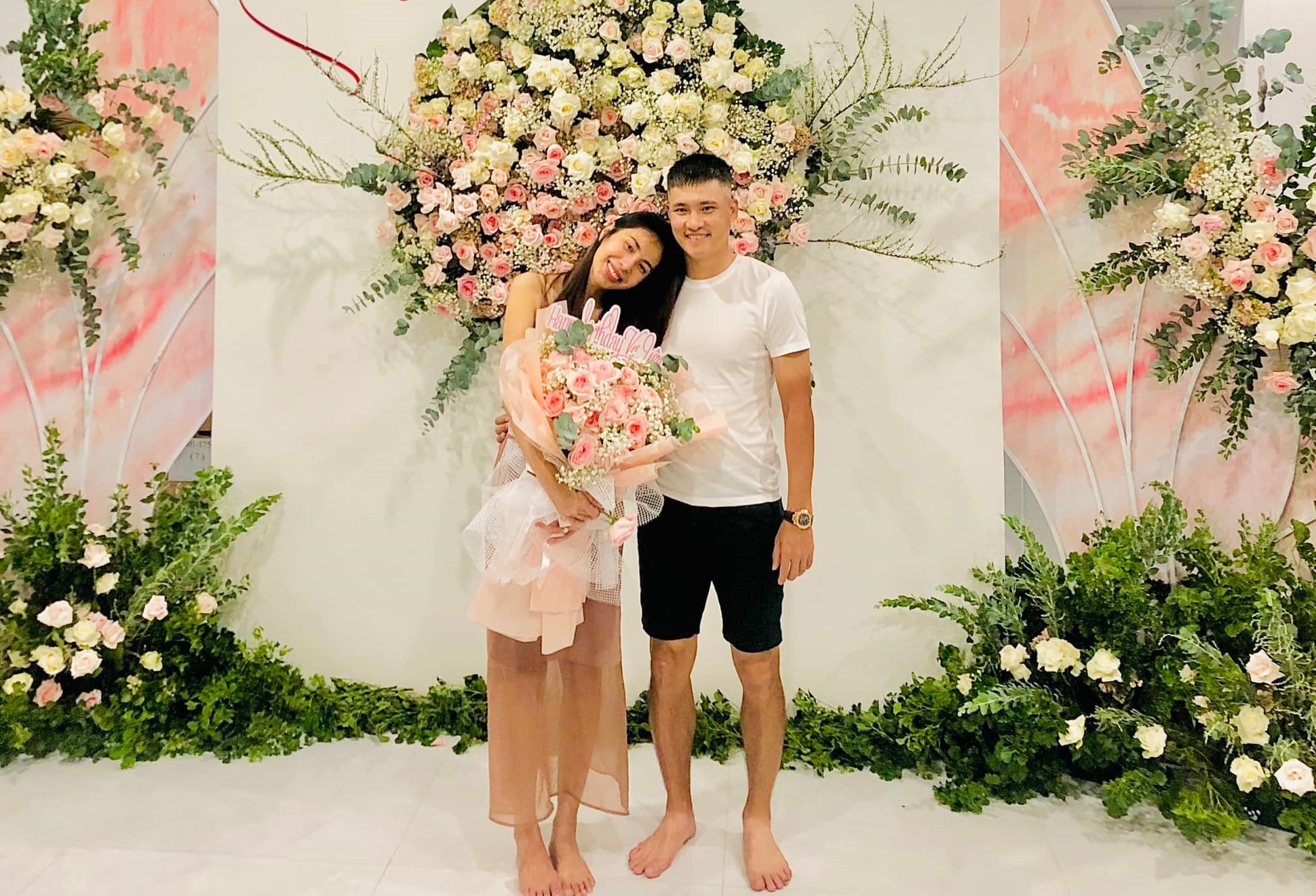 Cuộc sống hôn nhân của Công Vinh, Thủy Tiên sau 11 năm- Ảnh 1. Công Vinh và Thủy Tiên vẫn giữ được mái ấm hạnh phúc sau bao sóng gió