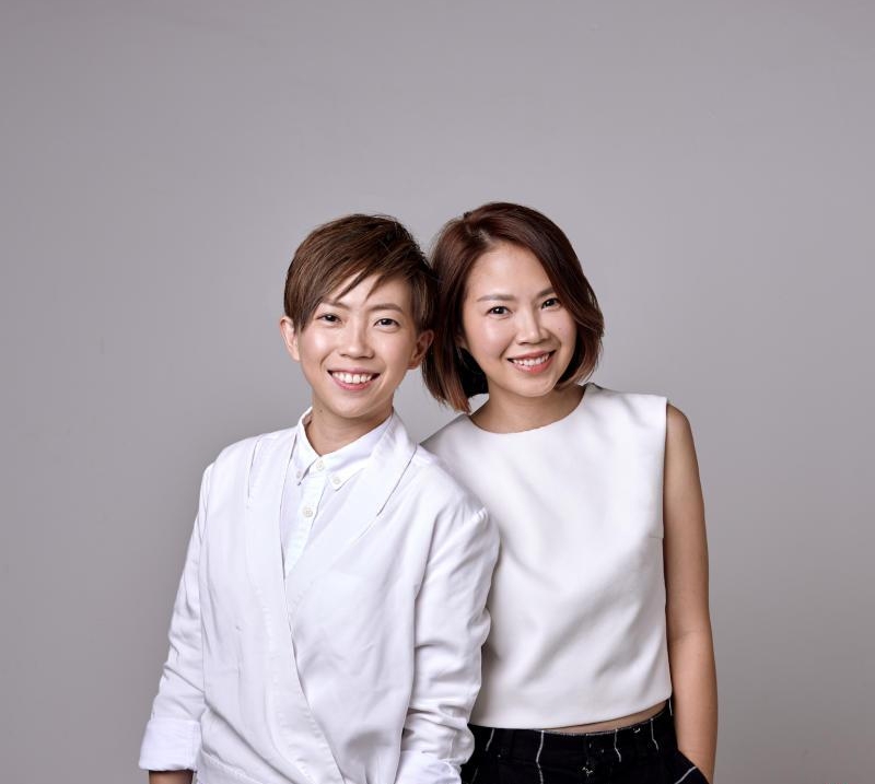 Hai nữ ca sĩ cùng nhau trên con đường âm nhạc Chen Diya và Carrie Yeo bên nhau suốt 15 năm trong âm nhạc