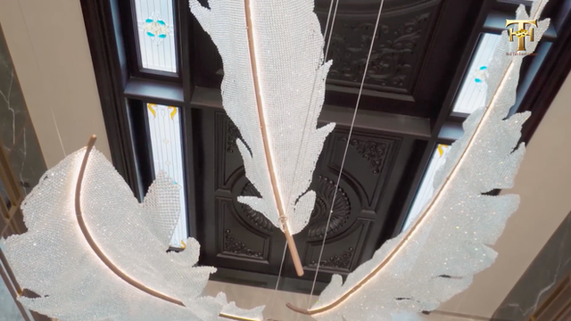 Hệ thống đèn pha lê trong biệt thự Việt Hương Đèn pha lê độc đáo hiếm có