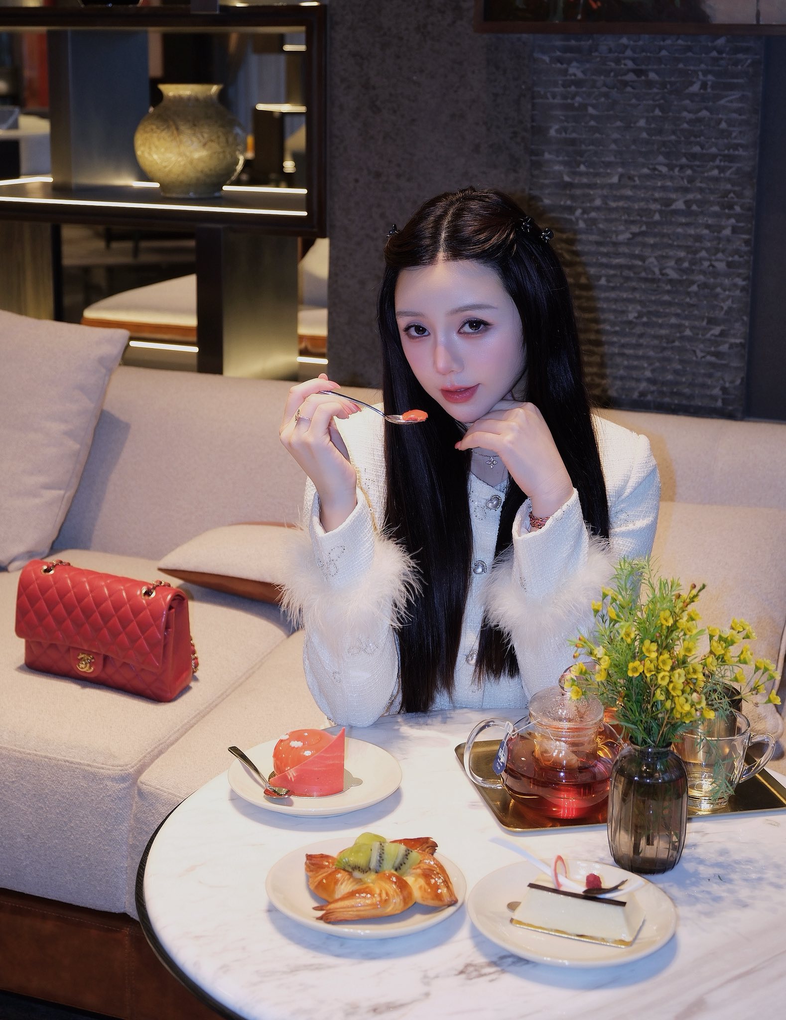 Quỳnh Kool giống Phạm Băng Băng