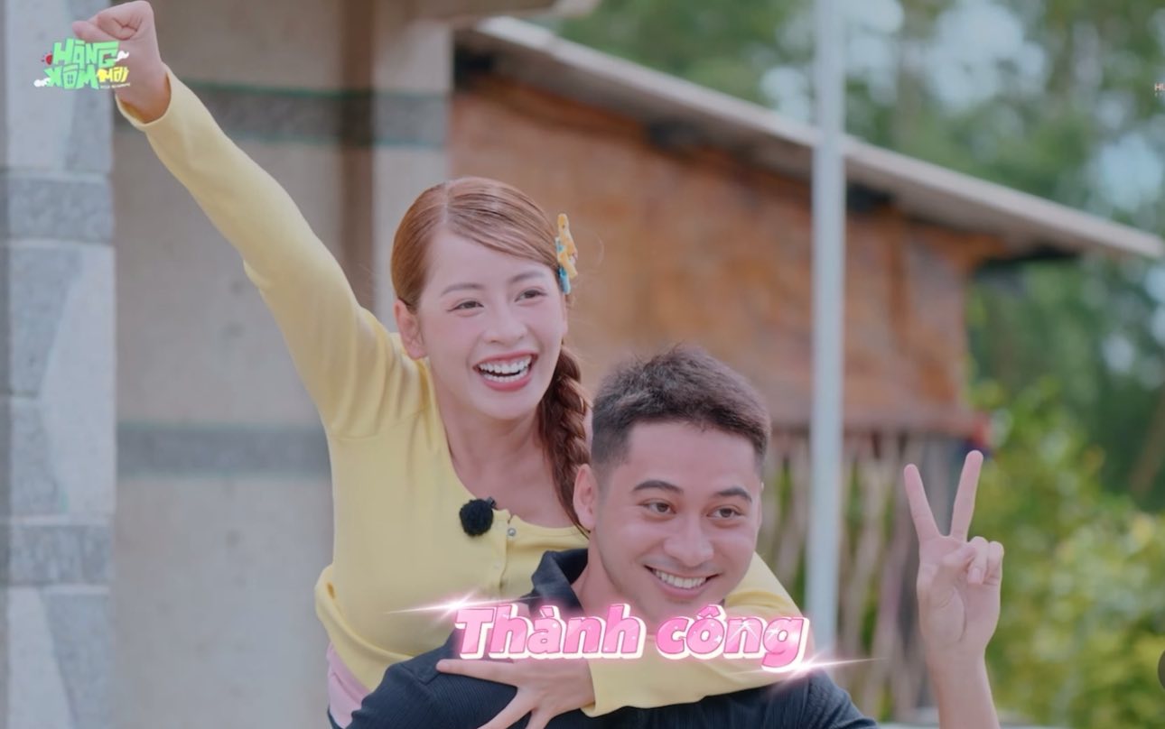 Soi profile mỹ nam nghi hẹn hò với Chi Pu: Từng yêu phu nhân hào môn, visual lẫn body đều cực phẩm!- Ảnh 1. Chi Pu và Tuấn Vương có những tương tác thân thiết khi cùng tham gia một chương trình