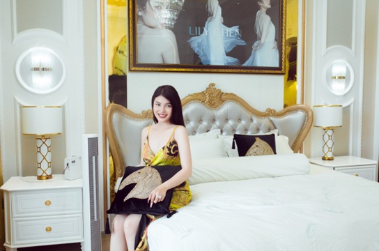 Biệt thự được rao bán với mức giá ưu đãi Ngoại thất biệt thự của Lily Chen