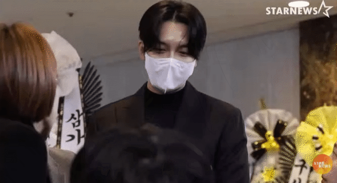 Lee Seung Gi nói về kỷ niệm với Lee Soon Jae