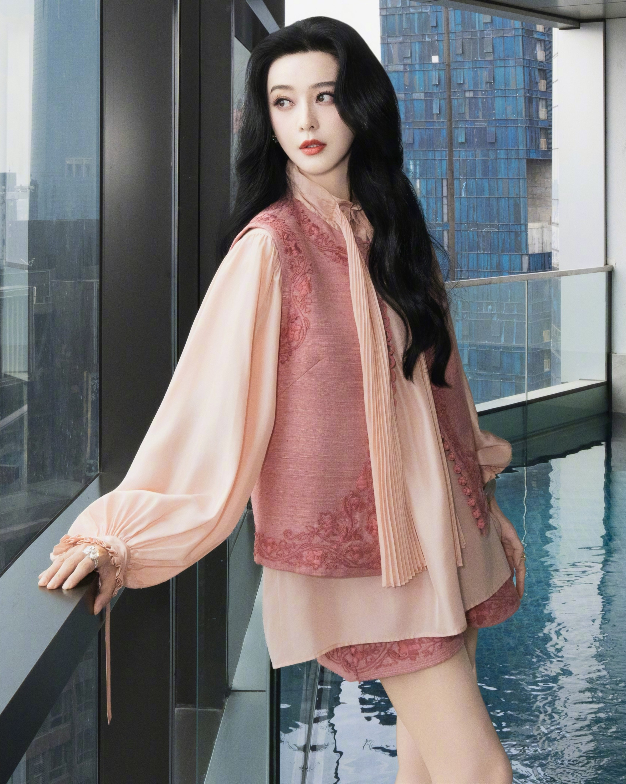 Vẻ đẹp hiện tại của Quỳnh Kool