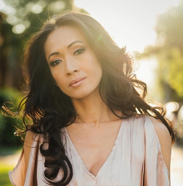 Nữ ca sĩ bị bệnh co giật không thuốc chữa