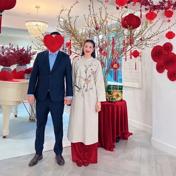 Phạm Hương để lộ cuộc sống ở Mỹ giữa nghi vấn rạn nứt với chồng đại gia- Ảnh 8. Chồng Phạm Hương xuất hiện vào Tết 2024