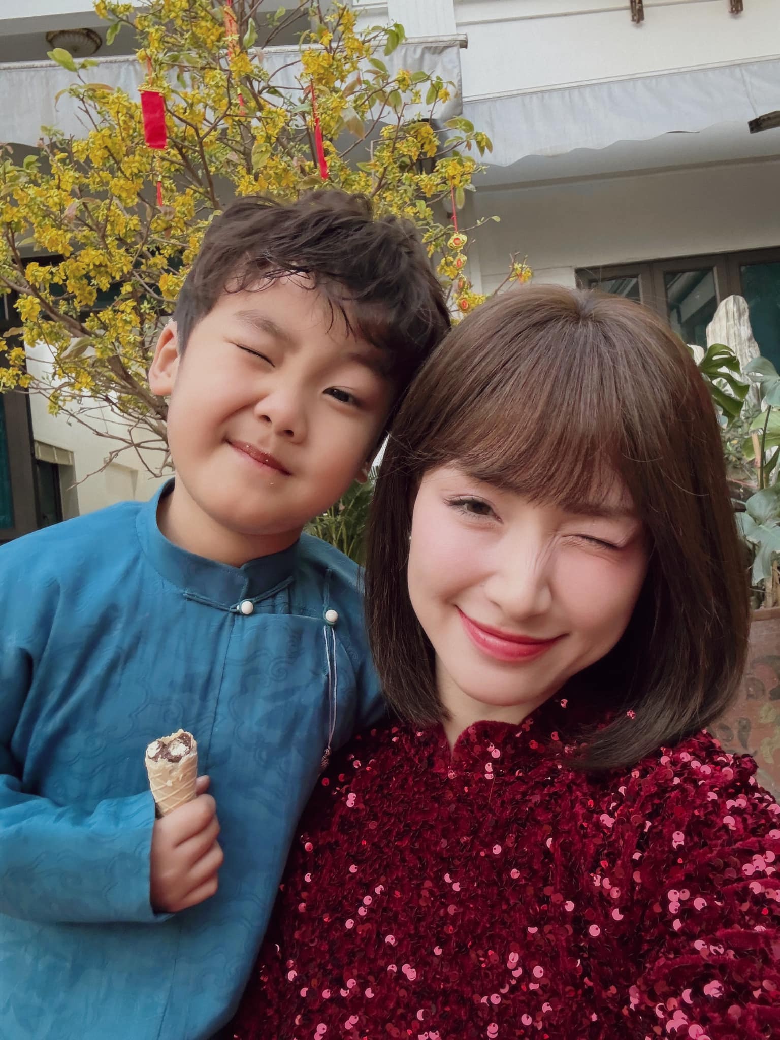 Bé Bo đã lớn thật rồi Ảnh bé Bo hiểu chuyện, ngoan ngoãn