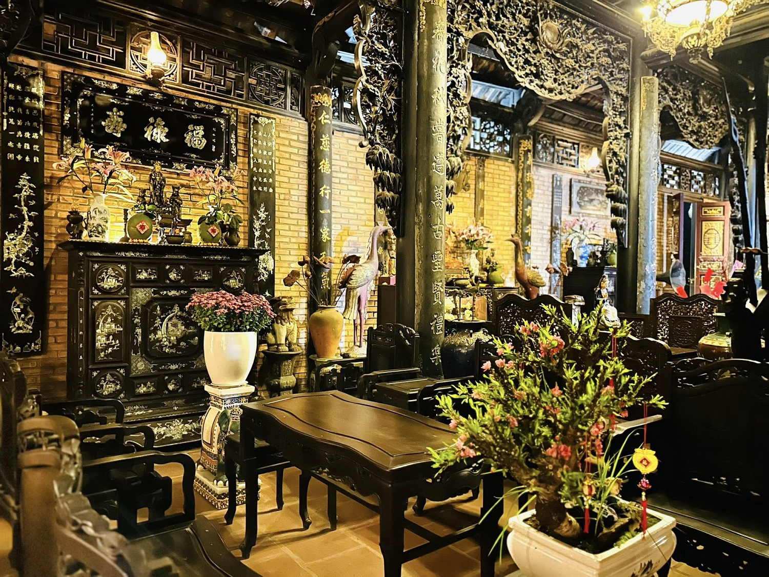 Nội thất đồ cổ giá trị tiền tỷ