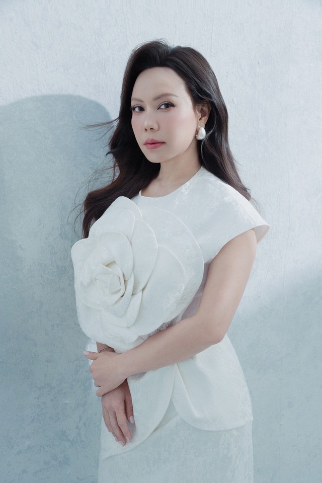 Khối tài sản hàng trăm tỷ của Việt Hương- Ảnh 7. Chuỗi cửa hàng bánh ngọt sang trọng của Việt Hương