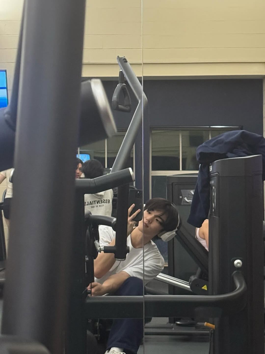 Visual điển trai của Yoon Hoo Yoon Hoo sở hữu visual thu hút