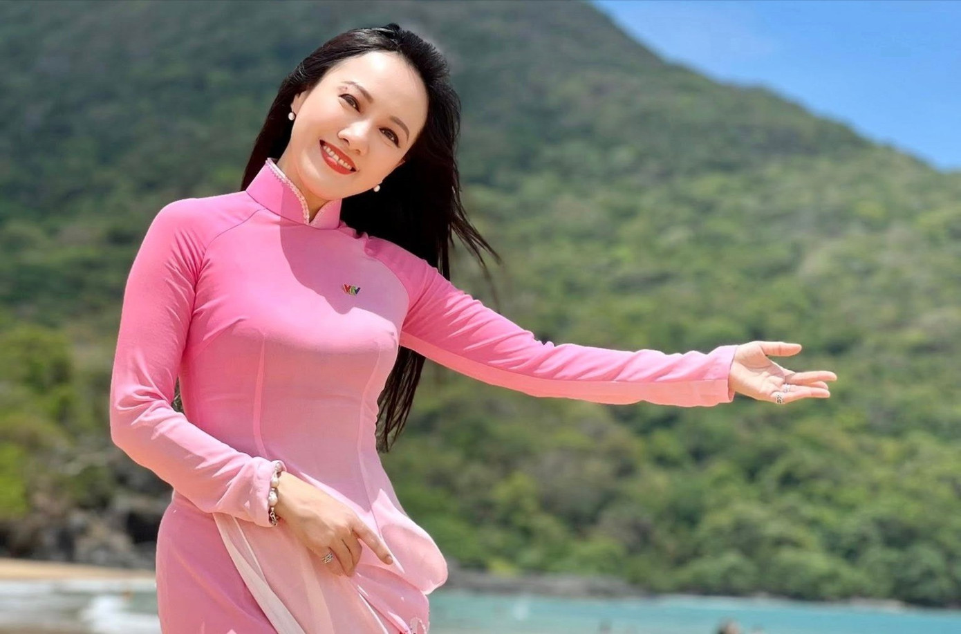 Hình ảnh BTV Hoài Anh