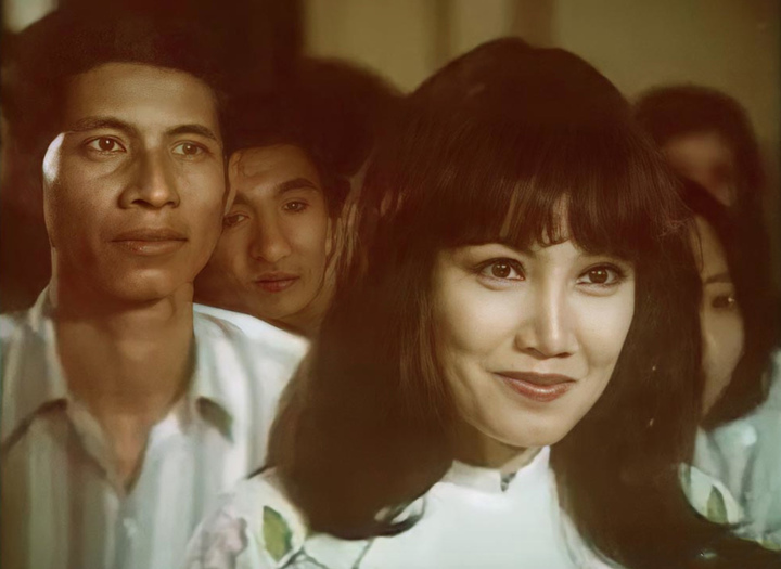 Thanh Lan được đánh giá cao về mặt diễn xuất trong Ván bài lật ngửa.