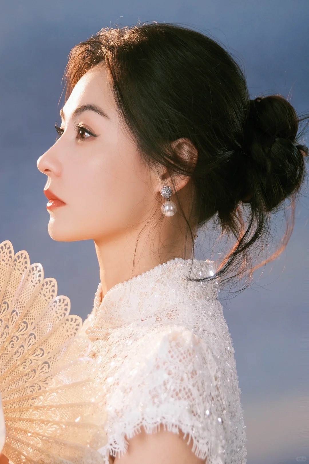 Làn da sáng khỏe của Trương Bá Chi Da dẻ căng bóng biểu trưng cho sức khỏe và phúc khí lâu dài