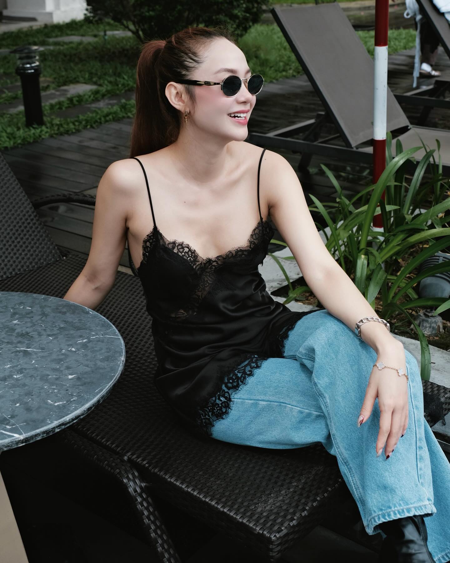 Vẻ đẹp rạng rỡ của Minh Hằng Diện mạo xinh đẹp, sang trọng của Minh Hằng ngoài đời