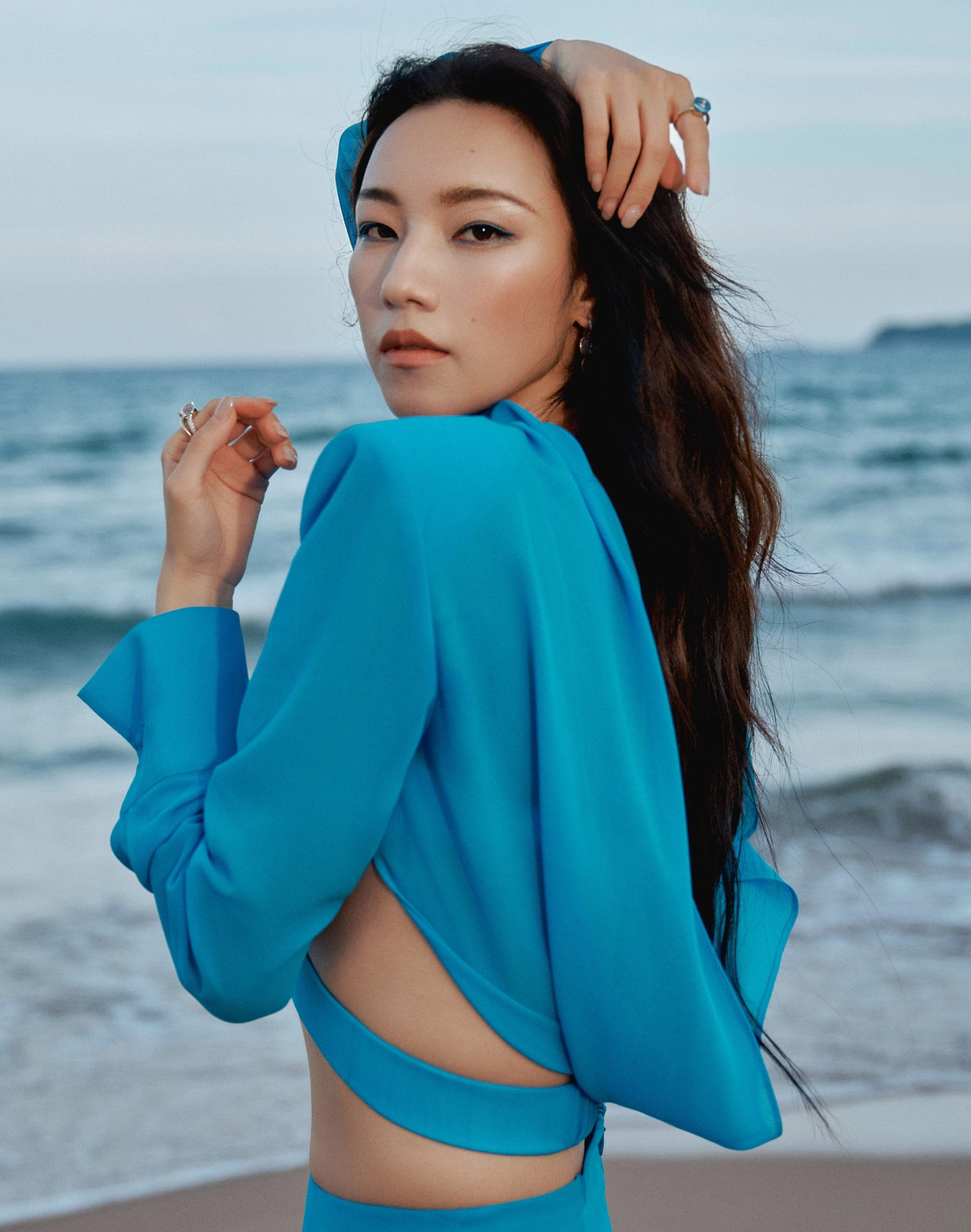 Từ một ngôi sao đang lên, được khen là 'nữ tướng màn ảnh', cô mất hết sự nghiệp Na Nhĩ Na Thiến mất hết sự nghiệp