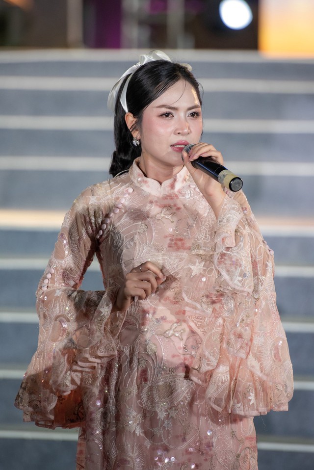 Nguyễn Duyên Quỳnh có giọng ca vững kỹ thuật, trình độ chuyên môn cao Giáo viên thanh nhạc Nguyễn Duyên Quỳnh