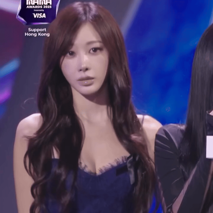 Giselle trình diễn khoe vẻ sexy