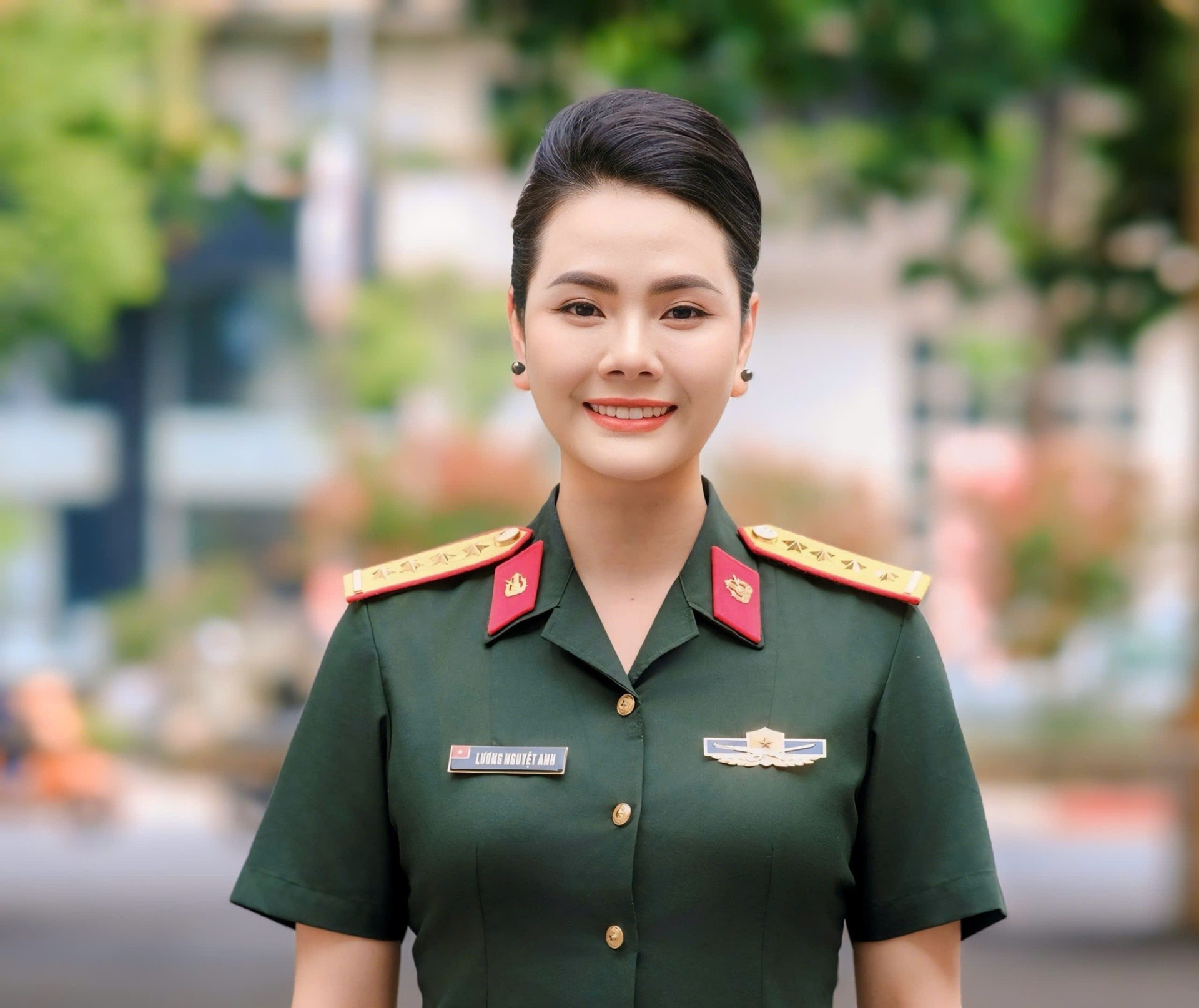 Đại úy Quân đội Lương Nguyệt Anh